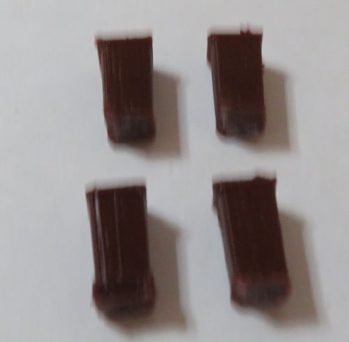 Brown Wheelie Bins OO Scale - pack of 4